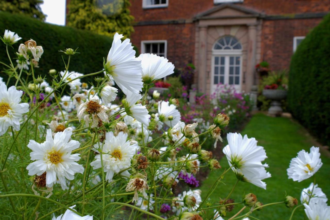 Dovecliff Hall Hotel Burton-upon-Trent Exterior foto